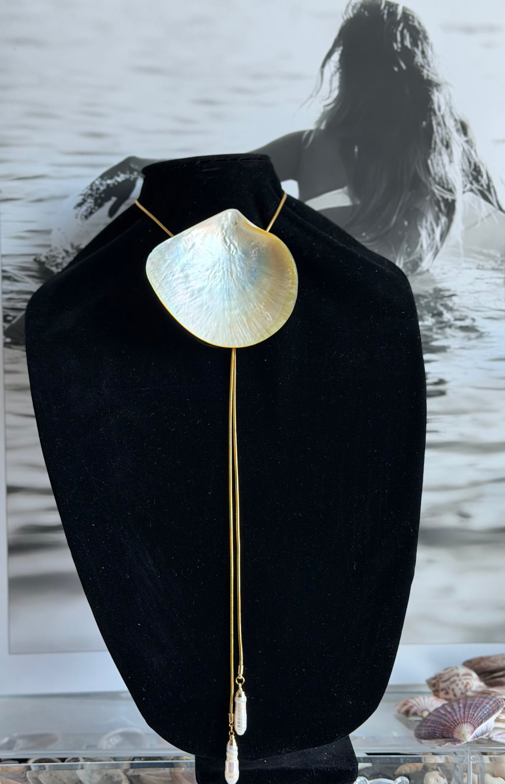 Mother of Pearl Bolo with Gold Chain & Pearl tips